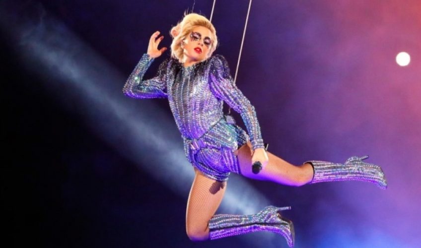 Lady Gaga: Βραβείο Emmy για το show στο «Super Bowl»