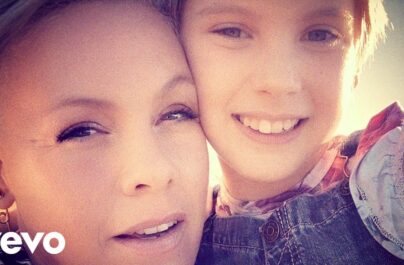 PINK Feat WILLOW SAGE HART – Cover Me In Sunshine ( Week #14)