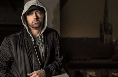 Ο Eminem «χτυπά» με το νέο τραγούδι «Untouchable»