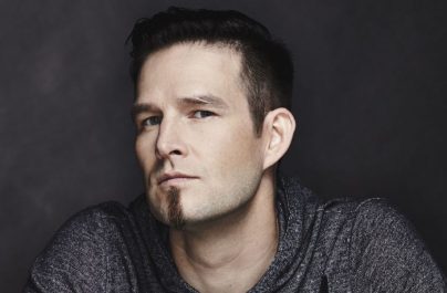 Ο Darude συνεργάζεται με τoν Ashley Wallbridge στο «Surrender» | Νέο Τραγούδι