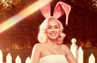 Η Miley Cyrus γίνεται «βασίλισσα» του Πάσχα για χάρη της «Vogue»