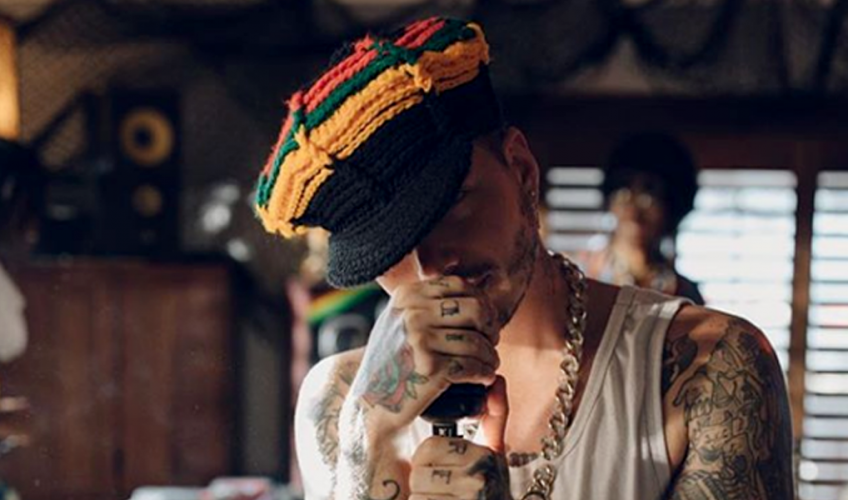 Ο J BALVIN ανακοίνωσε τον ερχομό του νέο του album Vibras …