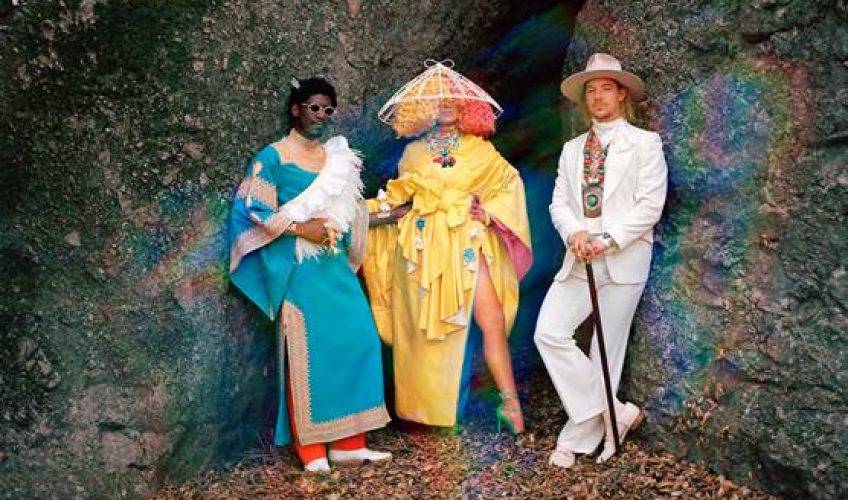Οι LSD, το καινούργιο εγχείρημα του Labrinth, της Sia και του Diplo, παρουσιάζουν το νέο single «Thunderclouds».