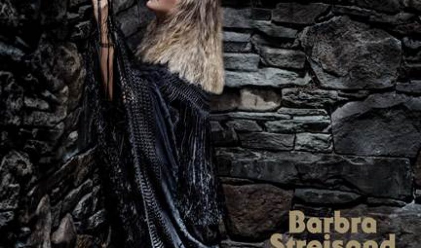 Η Barbra Streisand επανέρχεται με ένα εκπληκτικό medley των κλασσικών τραγουδιών “Imagine/What a Wonderful World”.