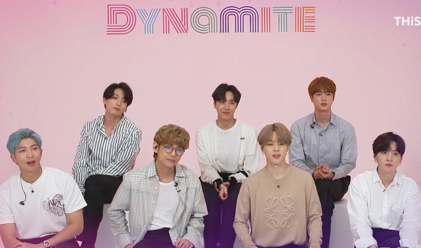 Οι BTS κυκλοφορούν το πολυαναμενόμενο single “Dynamite” με το οποίο φιλοδοξούν να προσφέρουν μία φωτεινή αχτίδα αισιοδοξίας σε μία δύσκολη περίοδο για τον κόσμο.