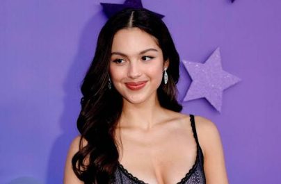 Η Olivia Rodrigo επιβεβαιώνει τη νέα της σχέση με τον Julian Croonenberghs